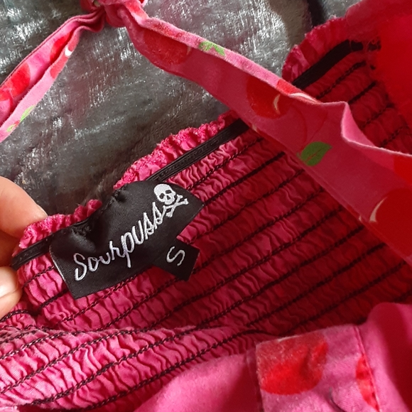 Sourpuss cherry dress - Picture 2 of 5